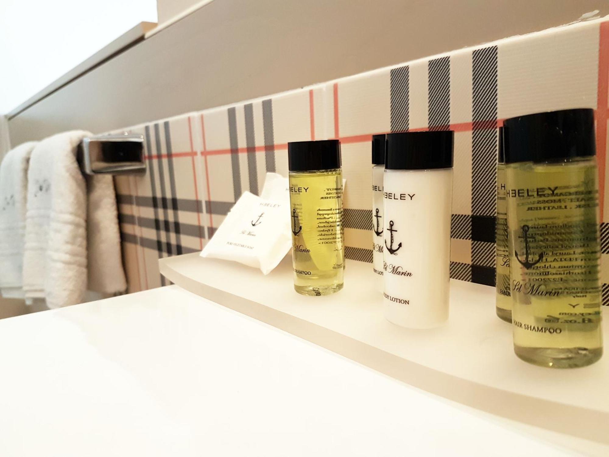 Don Ugo Luxury Rooms Tropea Szoba fotó